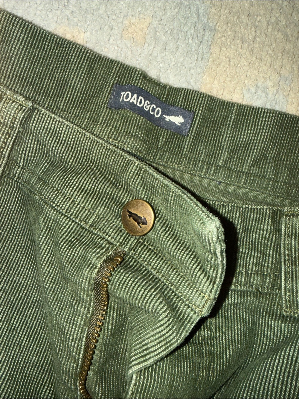 Toad&Co Women's Olive Green Corduroy pants